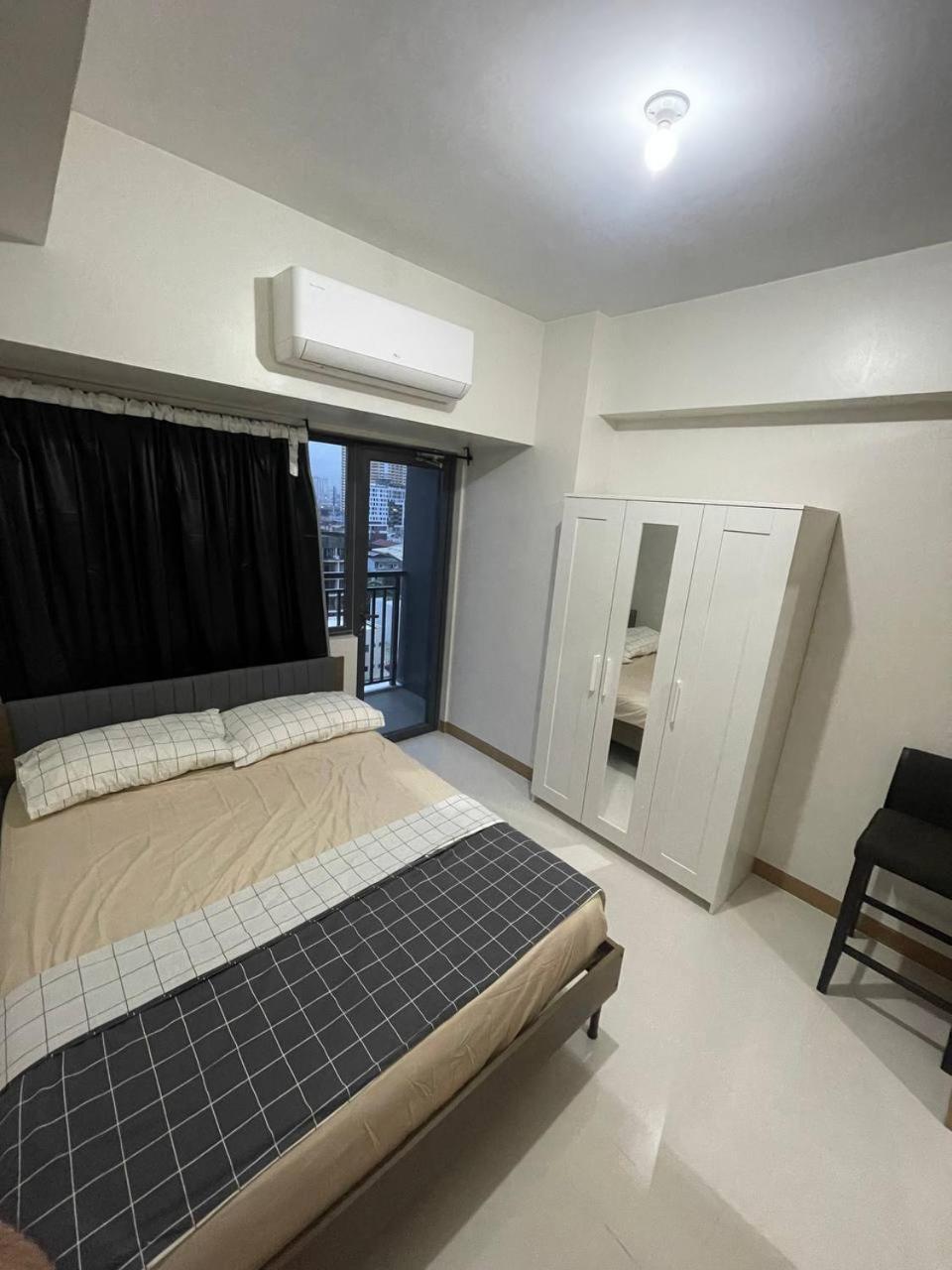 Red Residences Chino Roces Makati Makati City Exterior photo