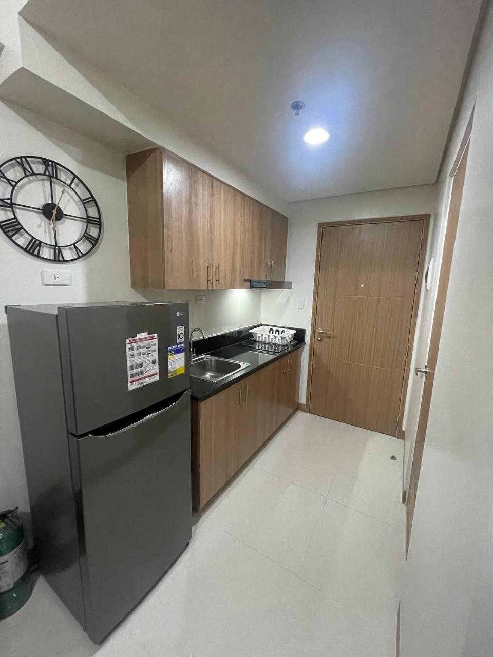 Red Residences Chino Roces Makati Makati City Exterior photo